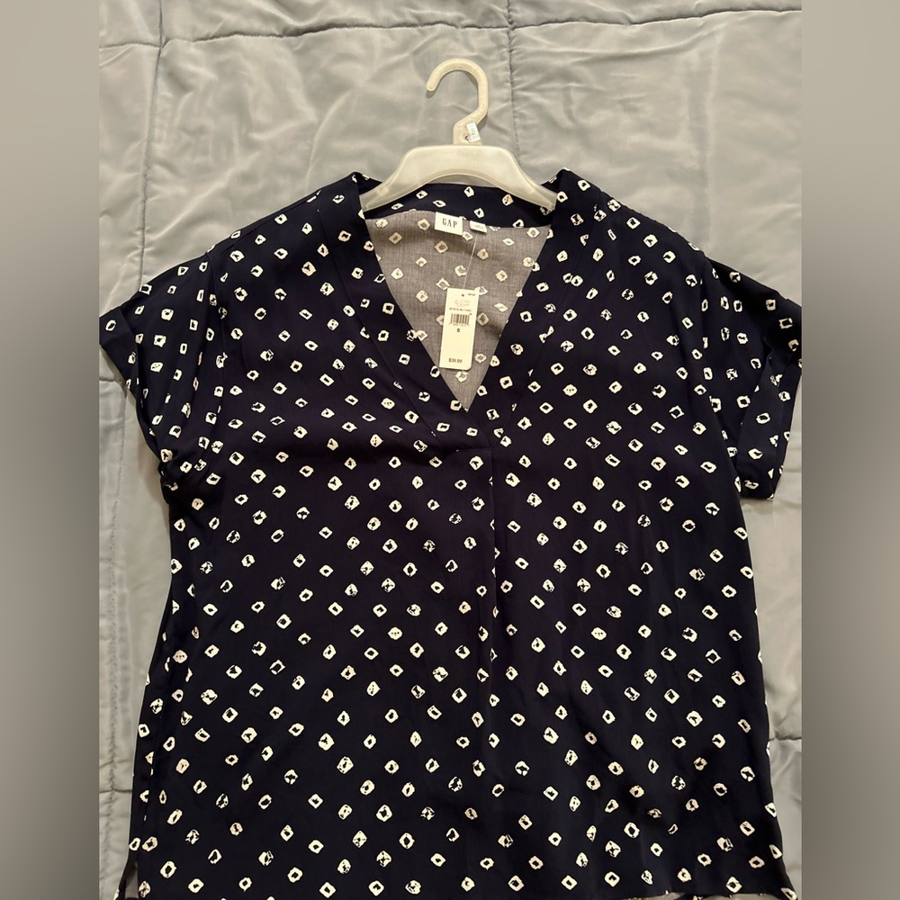 Brand new GAP blouse Size S
